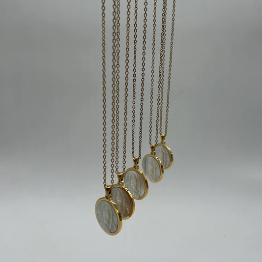 Collar Virgen Madre Perla